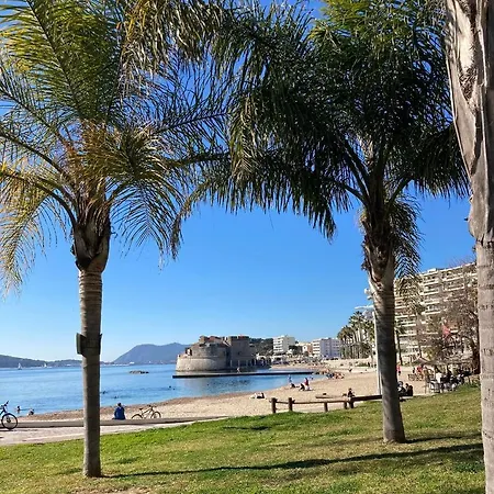 Grand T2 43m2 Plages Du Mourillon 아파트